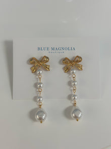  Bow & Pearl Dangle Earrings