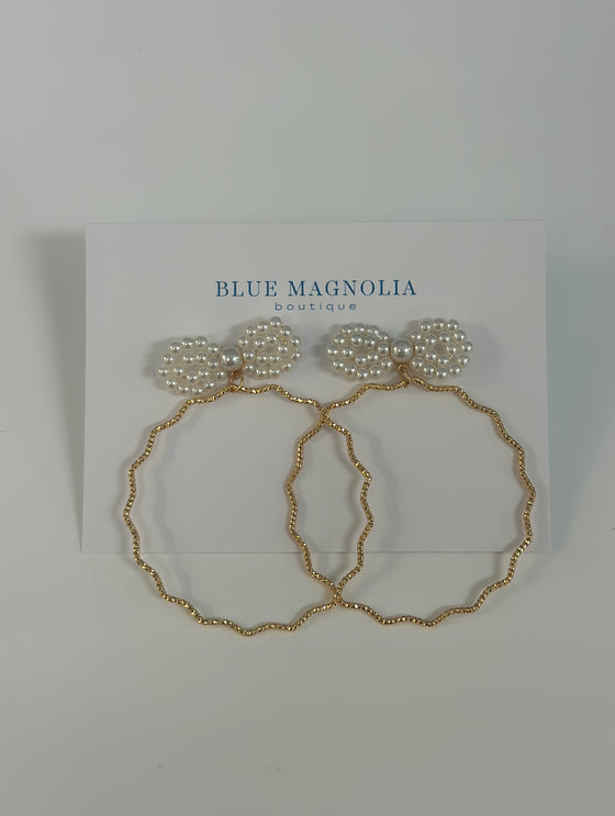 Scalloped Bow Earrings